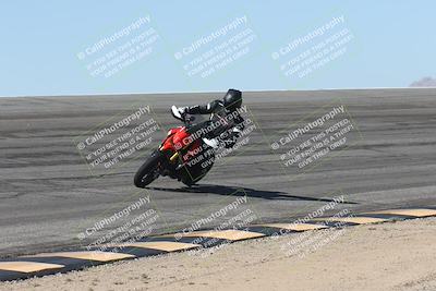 media/Oct-13-2025-Moto Forza (Mon) [[a66d839500]]/4-C Group/Session 2 (Bowl)/